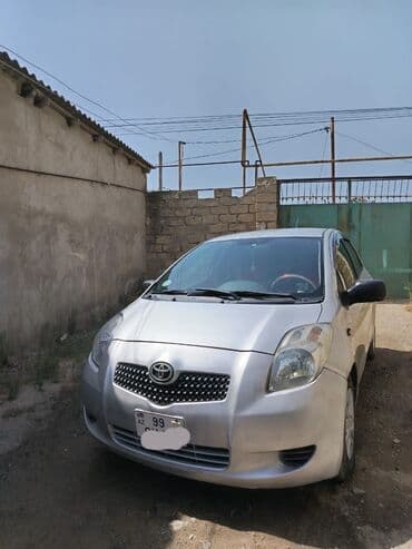 продажа подержанных автомобилей: Toyota Vitz: 1 л | 2005 г. Хэтчбэк — 4