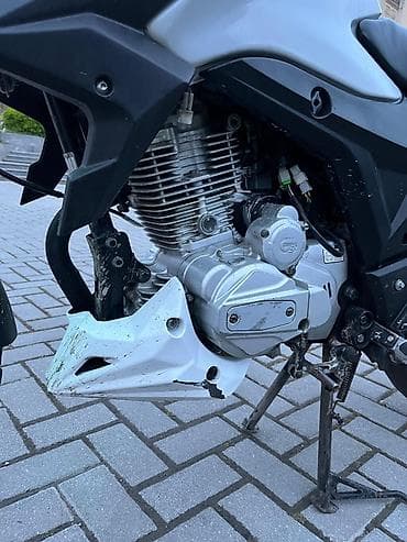 Мотоциклы: Kafe-racer/streedfighter üslubunda modifikasiya olunmuş motosiklet — 3