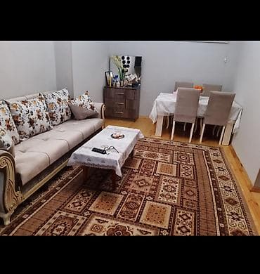 Qonaq otağı üçün dəst – divan, yemək masası və stullar, komod-güzgü - lalafo.az -da Qonaq otağı üçün dəst – divan, yemək masası və stullar, komod-güzgü -
