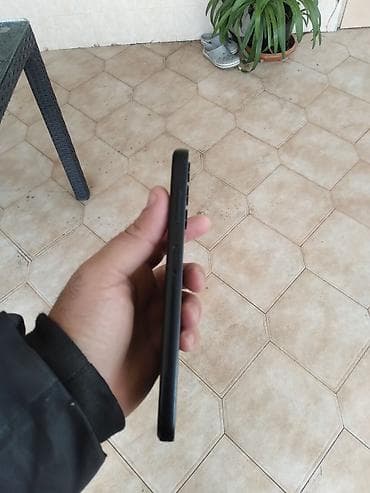 oyun telefonu: Samsung Galaxy A13, rəng - Qara, Barmaq izi — 3