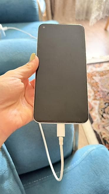 samsung e200: Samsung Galaxy A11, rəng - Ağ — 1