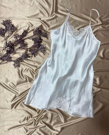 yeni lifcikler: Yenidir.islenmeyib olcu-Standart (S/M/L olculere uygundur) Yungul — 1