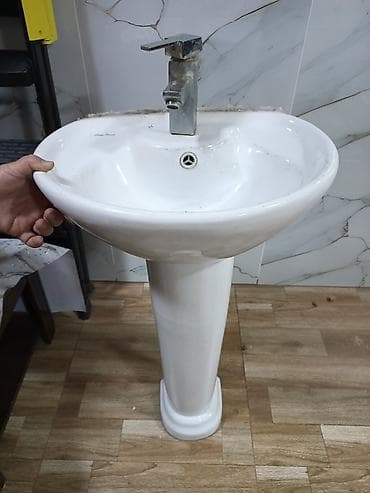 keramika peci: Seramik pilyastrlı hamam lavabosu - Material: parlaq ağ seramik — 1