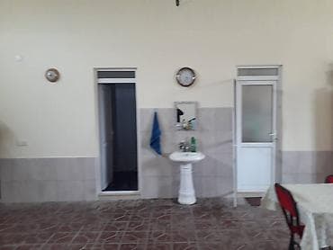 Gəncə, 150 kv. m, 3 otaqlı, Hovuzsuz, Qaz, Su, İnternet