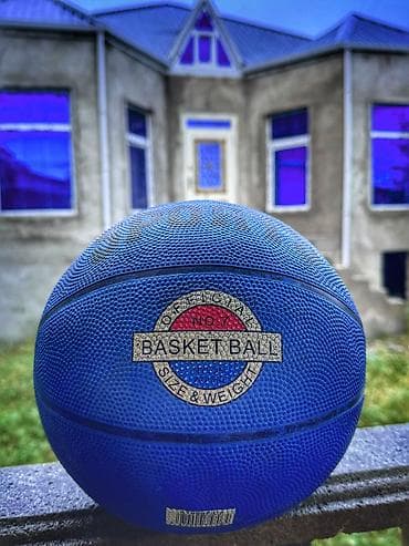 Məhsul: Basketbol topu - Rəng: mavi, tünd zolaqlı - Üzəri xırda