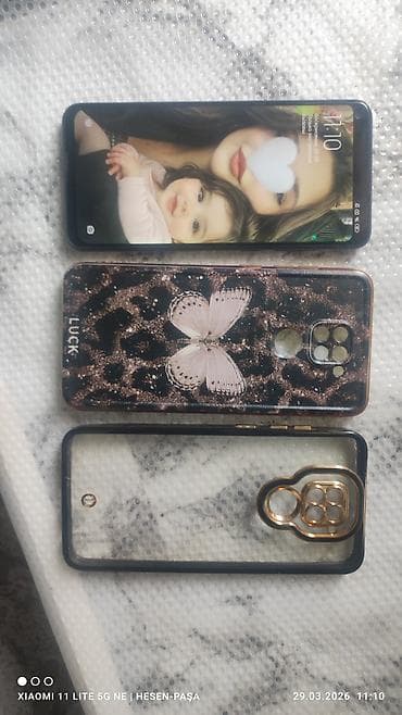 telfonlar: Redmi smartfon + 2 ədəd qab - Model: Redmi (arxa tərəfdə “Redmi” — 2