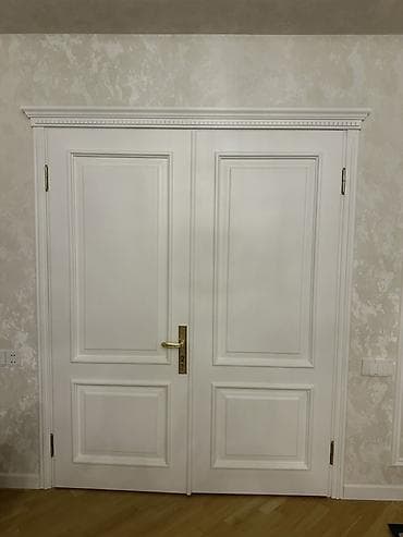 Ağ-mat rəng. 210x80 4.5 sm qalınlıq. Şəkildə ruçkalar xaric nə — 2