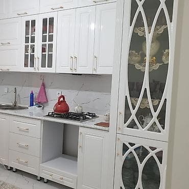 masa və oturacaq: Mənzil Ariz şadlıq sarayının yanındakı yeni tikilmiş binada binanın 3 — 9