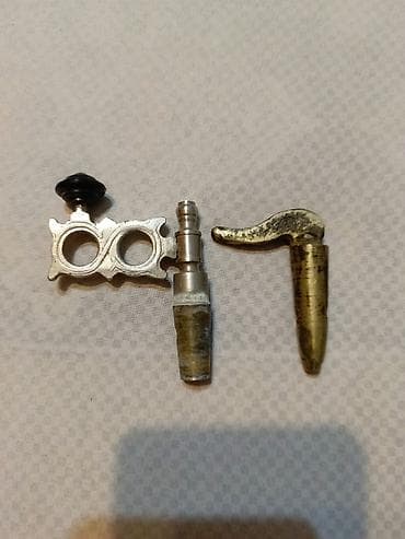 Samovar başlıqları sağdaki çox qədimidir