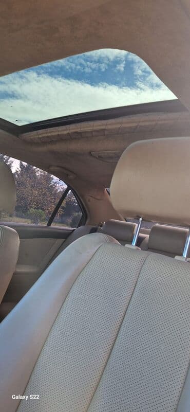 kia ceed 2010: Hyundai Sonata sedan – qara rəng, 4 qapı, arxa ötürücülük anteni — 4