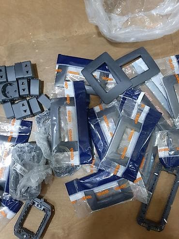 Məhəccərlər: GEWISS modul tipli elektrik aksessuarları dəsti temiz orginal — 2