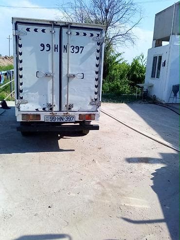 07 salon: Yükdaşıma üçün kompak yük maşını – izotermik qutu korpuslu - Ağ — 3