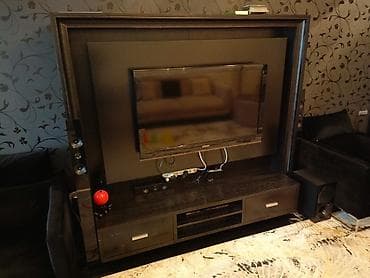 pləkən: Düz TV altlığı, Polkalı, İtaliya — 4