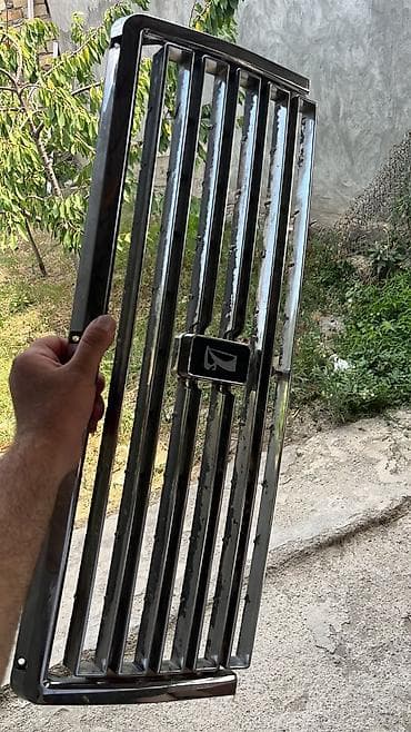 Oblisovkalar, barmaqlıqlar: VAZ (LADA) 2207, Rusiya — 2