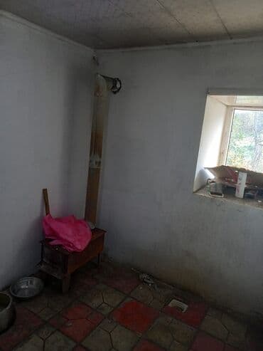 montinde heyet evleri: Həyətyanı ev və torpaq sahəsi - Geniş həyətyanı sahə: həyətin — 4