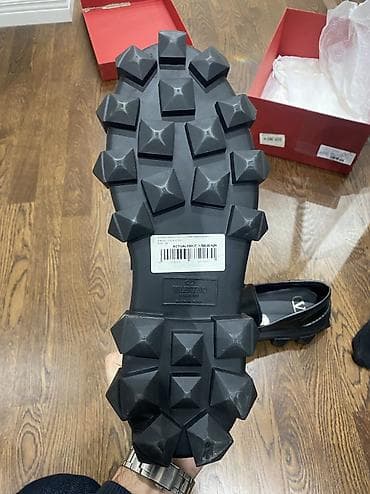 900 manat Valentino kiwi ayaqqabisi hec geyinilmiyib hediyye verilib — 4