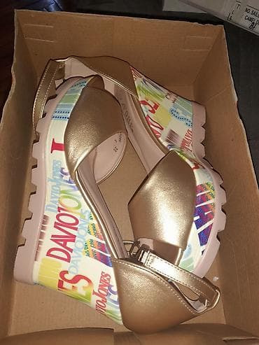 Basanoşka və səndəllər: Ölçü: 38, rəng - Qızılı, Yeni — 2