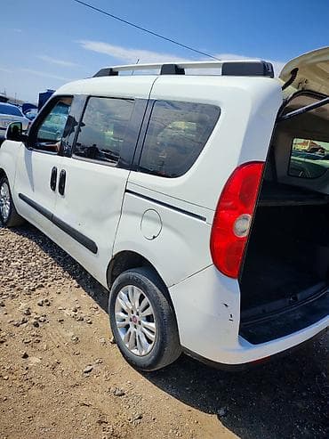 teker satsi: Fiat Doblo: 1.4 l | 2012 il 318000 km Universal — 4