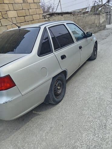 Daewoo Nexia: 1.5 l | 2009 il Sedan