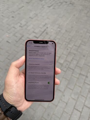 ikinci el ayfon 12: IPhone 12, 256 GB, Qırmızı — 6