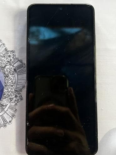 Mobil telefon və aksesuarlar: Xiaomi 11T Pro, 128 GB, rəng - Qara, 
 İki sim kartlı — 3
