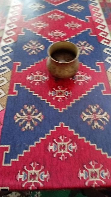 qab qaşiq: Mis qab – misdən hazırlanmış, ənənəvi naxışlı kiçik qab. - Material — 2