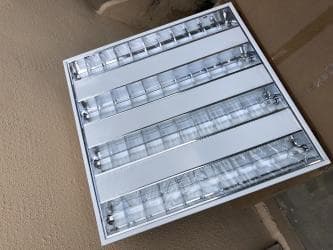 led isıqlar: 2 x Philips TCS631 tavan işığı
hər biri 100 AZN — 1