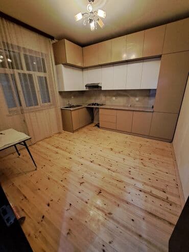 qubada ev kiraye: 80 kv. m, 3 otaqlı, Kombi, Qaz, İşıq — 10