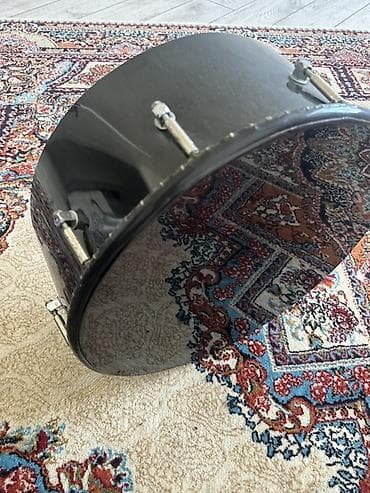 4 teker velosiped: Qara rəngli bas-baraban (kick drum) korpusu - Korpus: çoxqatlı ağac — 3