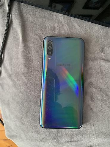 Samsung Galaxy A50, rəng - Mavi, Qırıq — 1