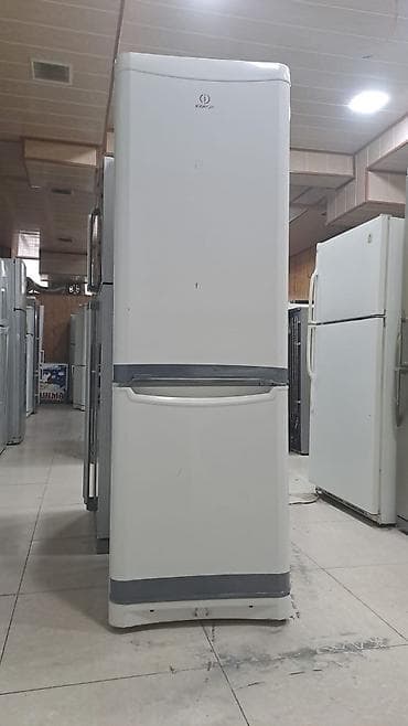 2ci el soyuducu: 2 qapılı Indesit Soyuducu Satılır, rəng - Ağ — 9