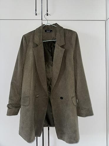 cins pencek: Qadın yaşıl blazer — 1