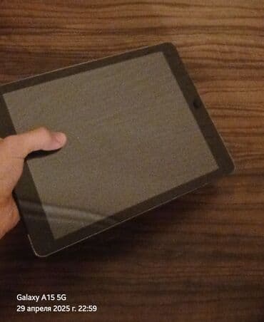ikinci el ipad: İşlənmiş Apple iPad Air, 9,7", < 64 GB, Ünvandan götürmə — 1