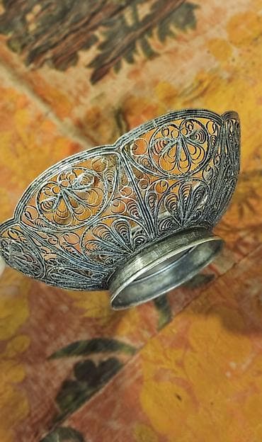 dairə: Gümüş suyunda qab 20 əsrin 60cı illərinə aid göxəl əsər Melxior — 3