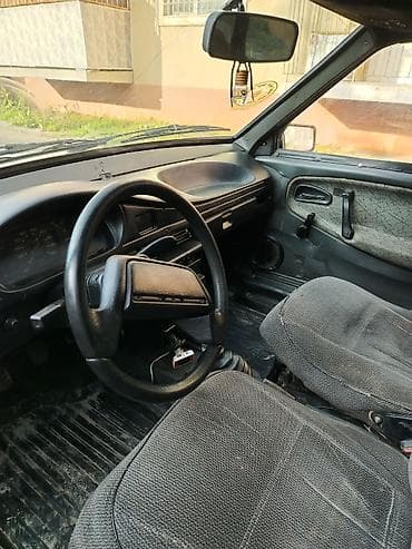cruze ön bufer: VAZ 2109 “Sputnik” hetçbek - Kuzov: 5 qapılı hetçbek, ağ rəng - — 4