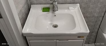 nissan tena: Nissan — 5