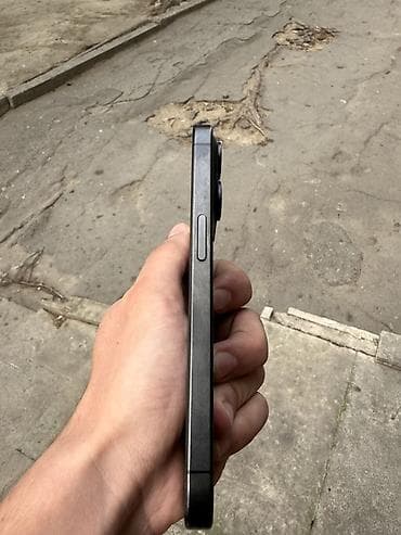 iphone adapter: IPhone 15 Pro, 128 GB, Natural Titanium, Face ID — 4