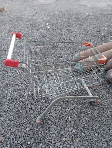 кронштейн для одежды: Тележки для магазинов — 1