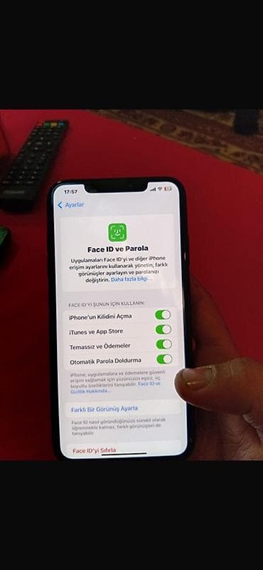 iphone kabrolar: IPhone Xs Max, 256 GB, Qara, Face ID — 3