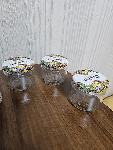 moydadir satilir: Təcili!!! Yaxşı veziyyetde 330 ml olan bankanın bir ededi 60 qepik,200 — 8