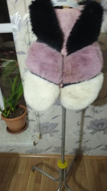 qız usaq geyimləri: Uşaq üçün süni dəridən/xaçadan hazırlanmış isti jilet. - Rənglər — 1