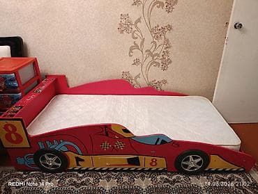 Uşaq çarpayısı – yarış maşını dizaynı - Korpus: qırmızı rəngli, yan