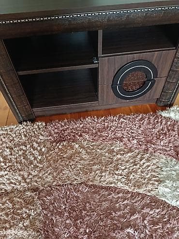 qapi ustu: Qonaq otağı üçün mebel dəsti - Material: ağac teksturalı — 1