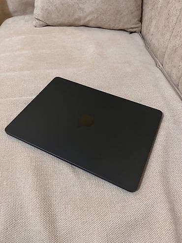 macbook pro 2017 i5: Apple MacBook (Space Black) noutbuk - Ölçü: 14–15 düym arası tam — 2