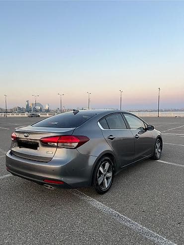 kia satisi: Kia Cerato (Forte) sedan – şəhər və magistral üçün komfortlu və — 9