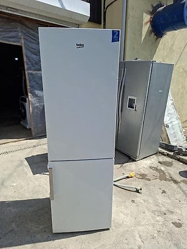 ağ qulaq: İşlənmiş 2 qapılı Beko Soyuducu Satılır, rəng - Ağ — 1
