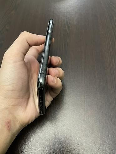 iphone 12 mini qiymet: IPhone 11 Pro, Space Gray, Simsiz şarj — 4