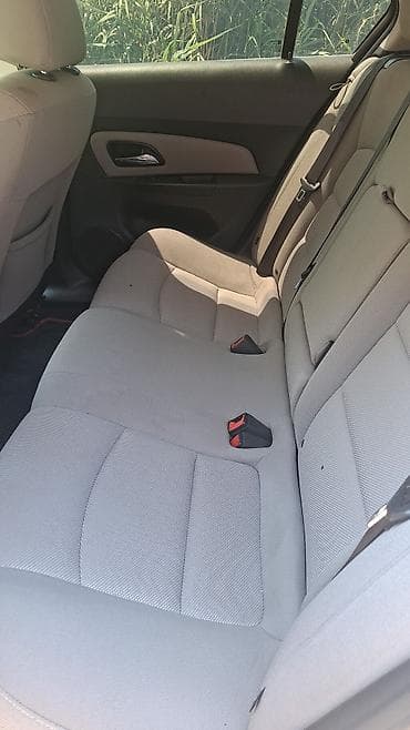kia forte diffuser: Chevrolet Cruze: 1.4 l | 2014 il 2009000 km Sedan — 5