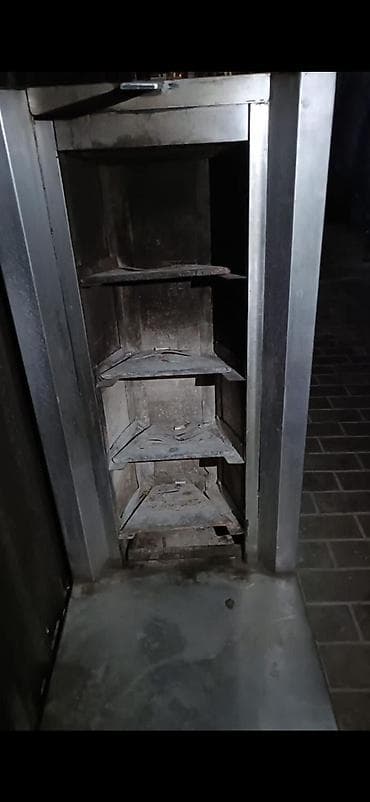 restoran sobaları: Donər aparati satilir kozlə islək vəzyətdə.Qiymət 500man.Unvan Memar — 1