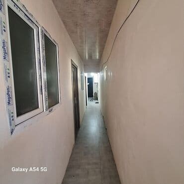 qəbələ kirayə: Bu otaq mebelli kirayə verilir. Otaqda tək nəfərlik çarpayı, kiçik — 10